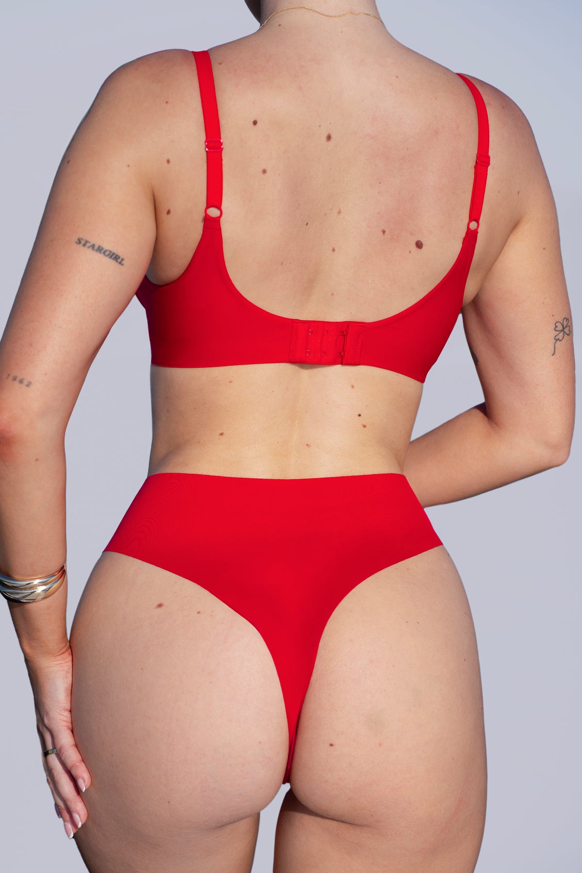 Seamless brazilke SCULPT RED – pogled 5